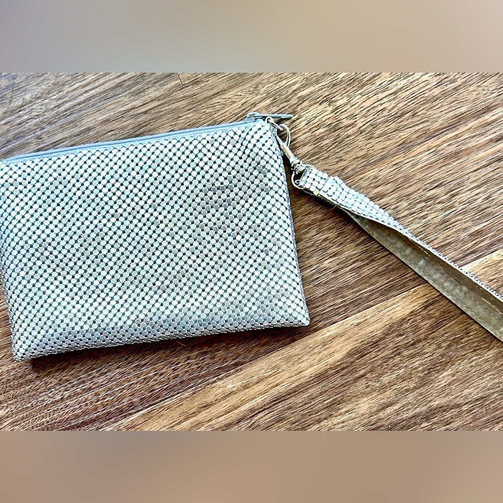 Y2K AMANDA SMITH Silver Chainmail Mesh Wristlet Clutch Bag Party Pouch Accessory - Picture 3 of 12